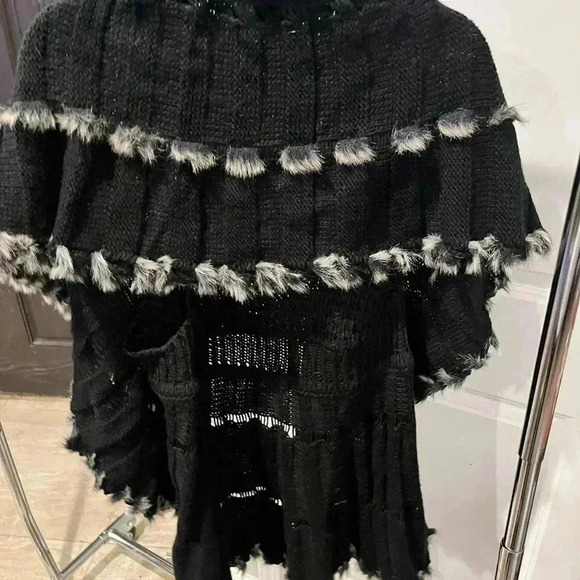 Lily Cardigan Sweater - Large - Picture 2 of 12